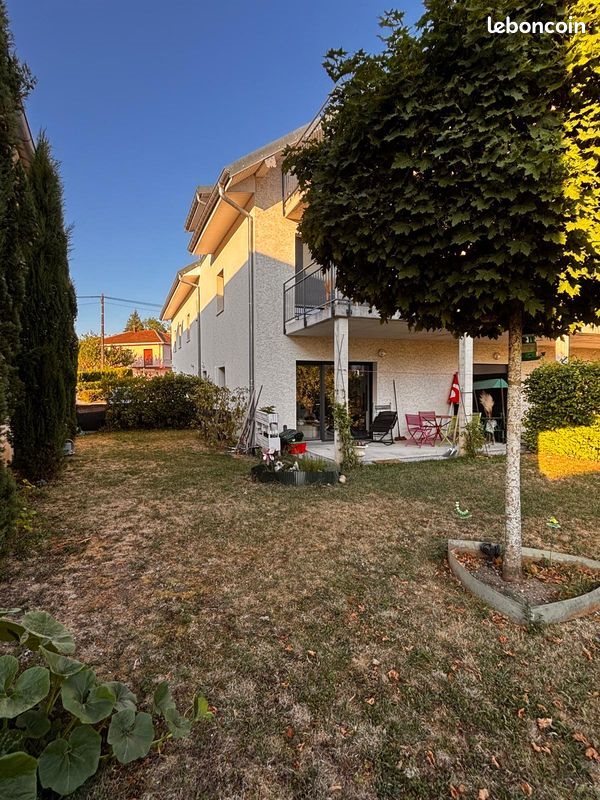 Appartement à louer, 57m², Saône