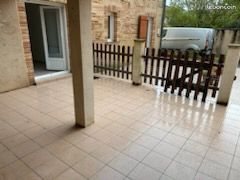 Appartement à louer, 73m², Lavit