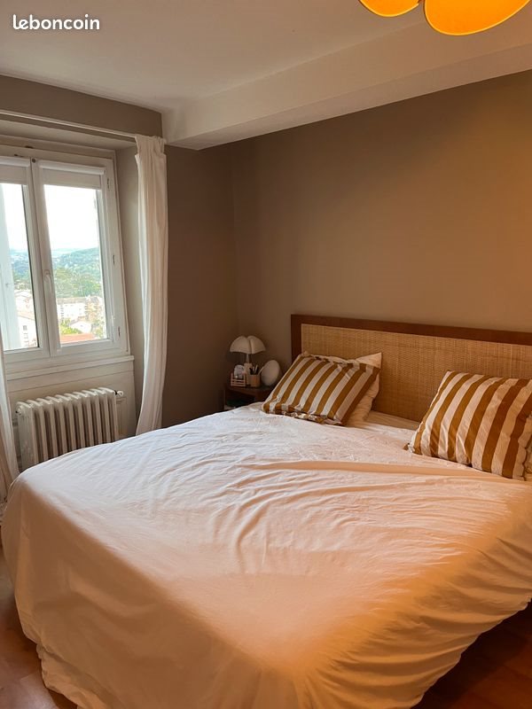 Maison à louer, 160m², Saint-Priest-en-Jarez