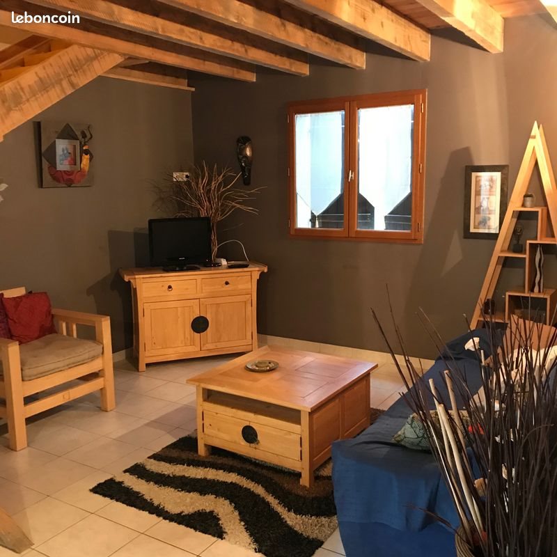 Maison à louer, 70m², Hautefage-la-Tour