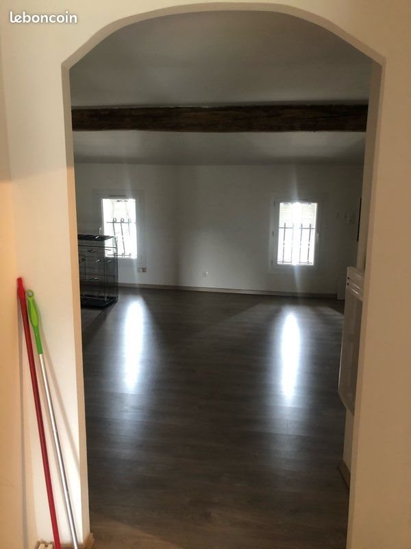 Appartement à louer, 56m², Saint-Zacharie