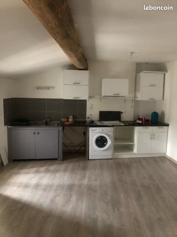 Appartement à louer, 56m², Saint-Zacharie