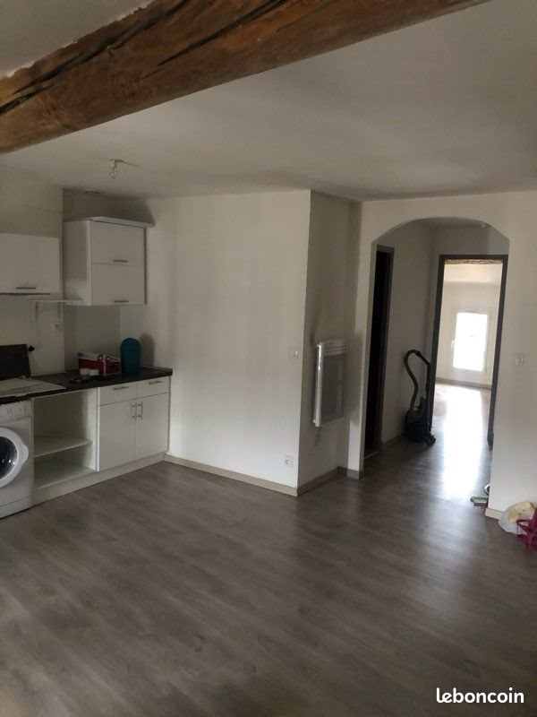 Appartement à louer, 56m², Saint-Zacharie