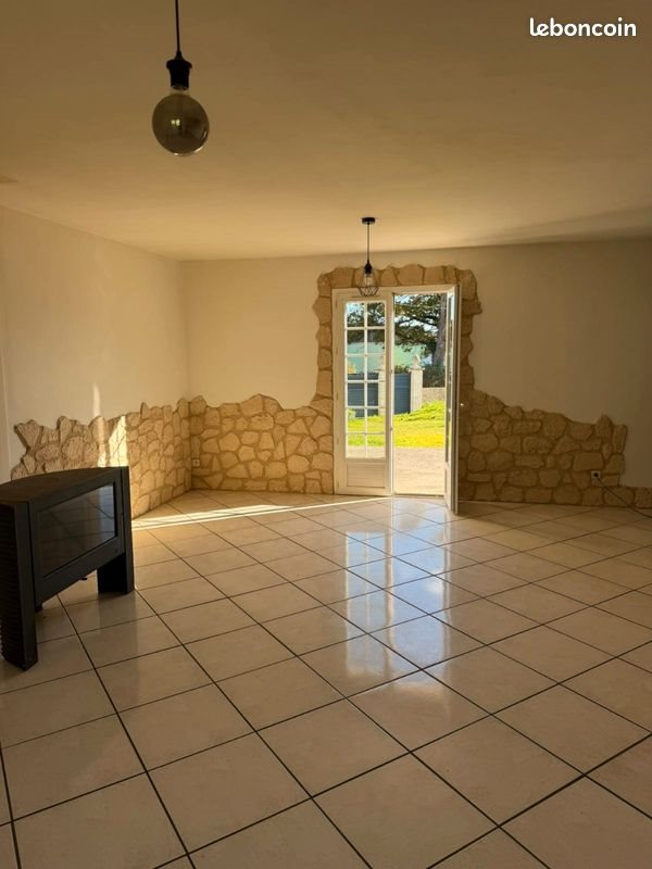Maison à vendre, 100m², Saint-Benoît-du-Sault