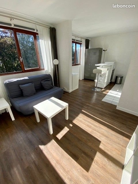 Appartement à louer, 27m², Le Chesnay