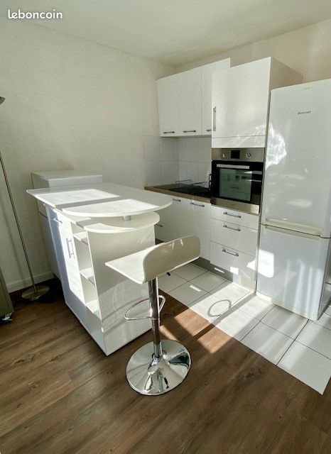 Appartement à louer, 27m², Le Chesnay