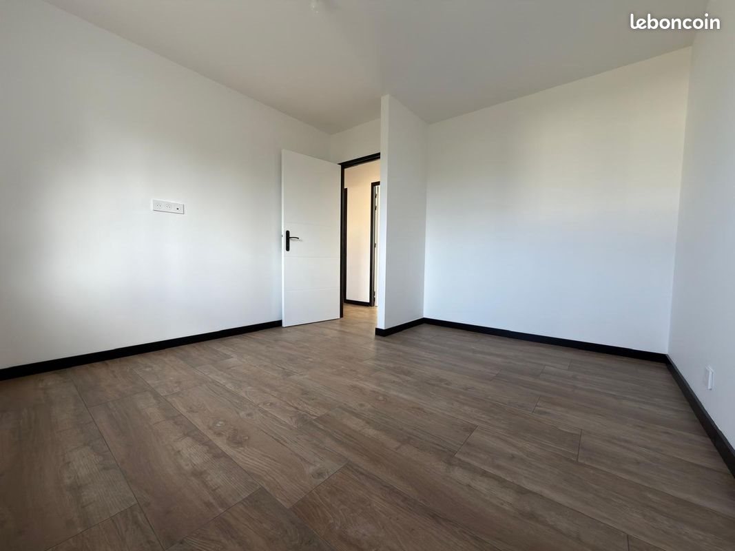 Maison à louer, 108m², Treffiagat