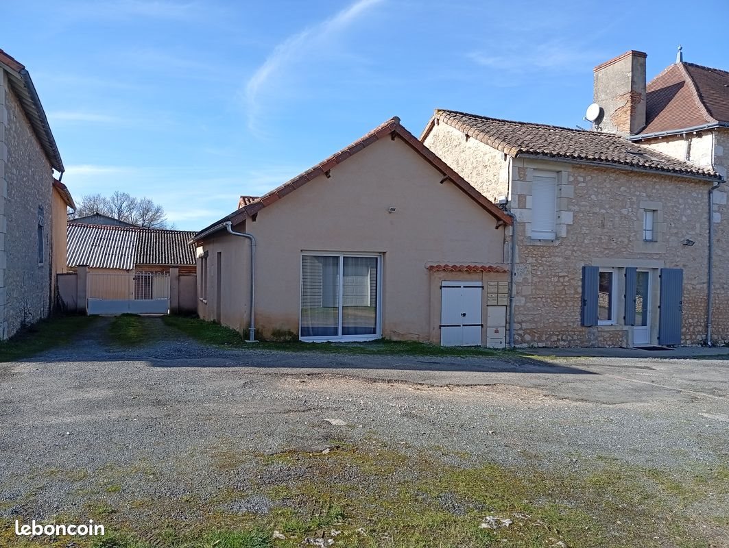 Maison à louer, 93m², Valdivienne