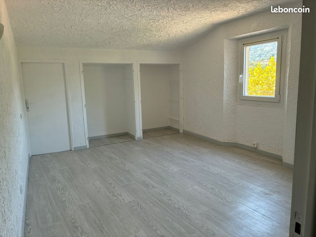 Appartement à louer, 60m², Grasse