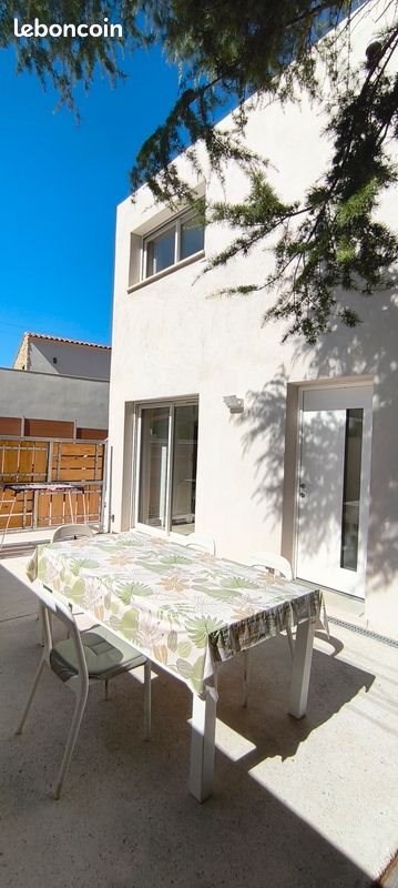 Appartement à louer, 23m², Saint-Mitre-les-Remparts