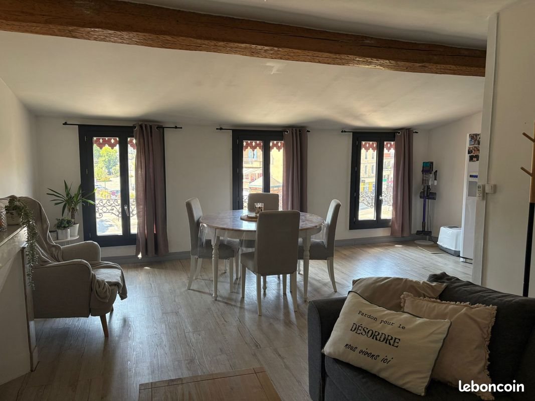 Appartement à louer, 84m², Lavelanet