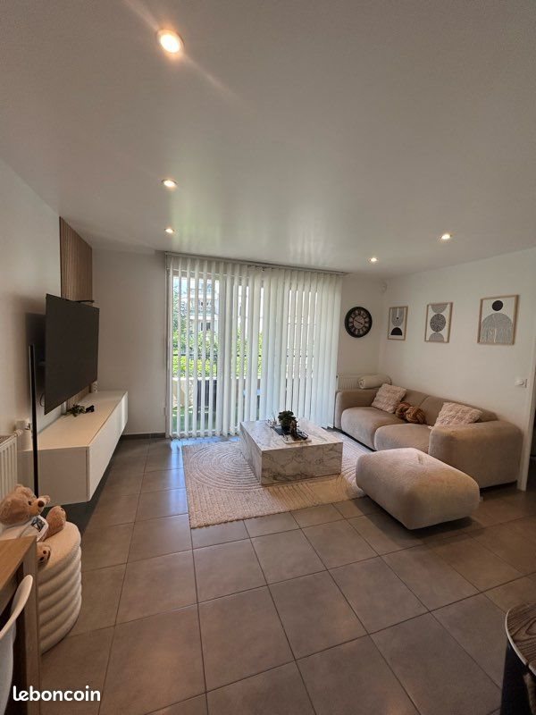 Appartement à louer, 44m², Pontault-Combault