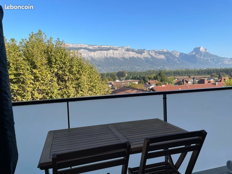 Appartement à louer, 66m², Gières