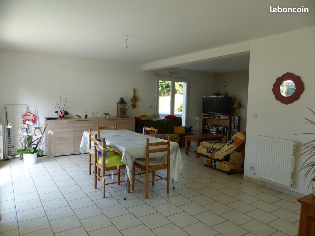 Maison à louer, 118m², Pont-d'Ouilly