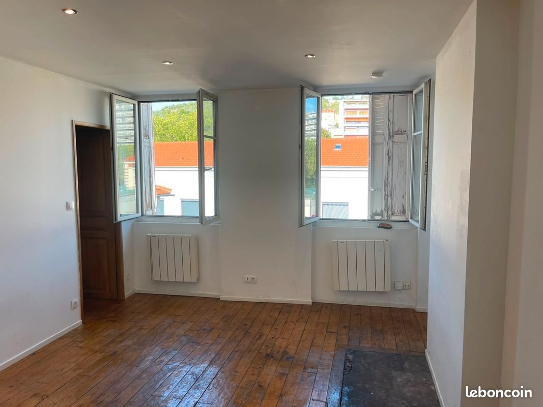 Appartement à louer, 40m², Saint-Etienne
