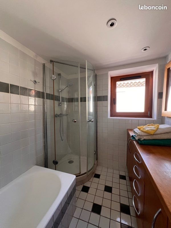 Appartement à louer, 74m², Aubenas