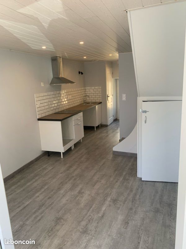 Maison à louer, 32m², Saint-Germain-Lembron