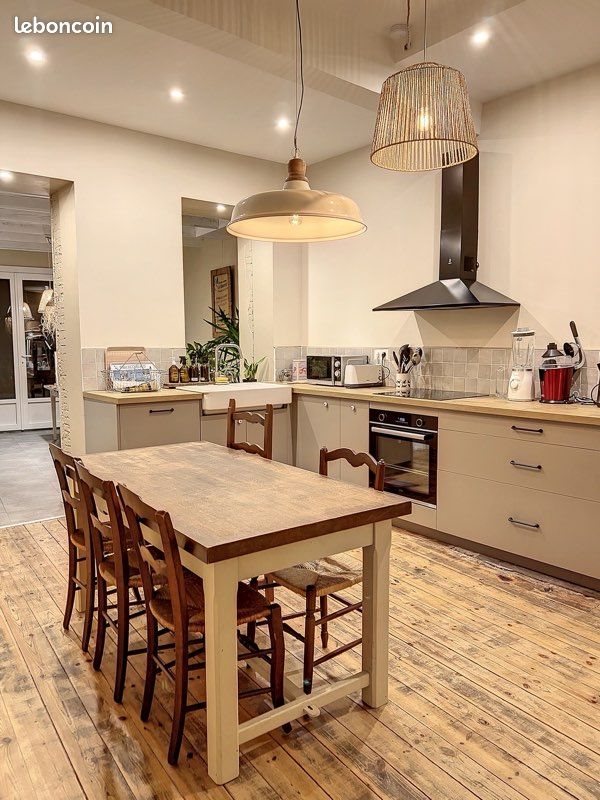 Maison à louer, 240m², Lafrançaise
