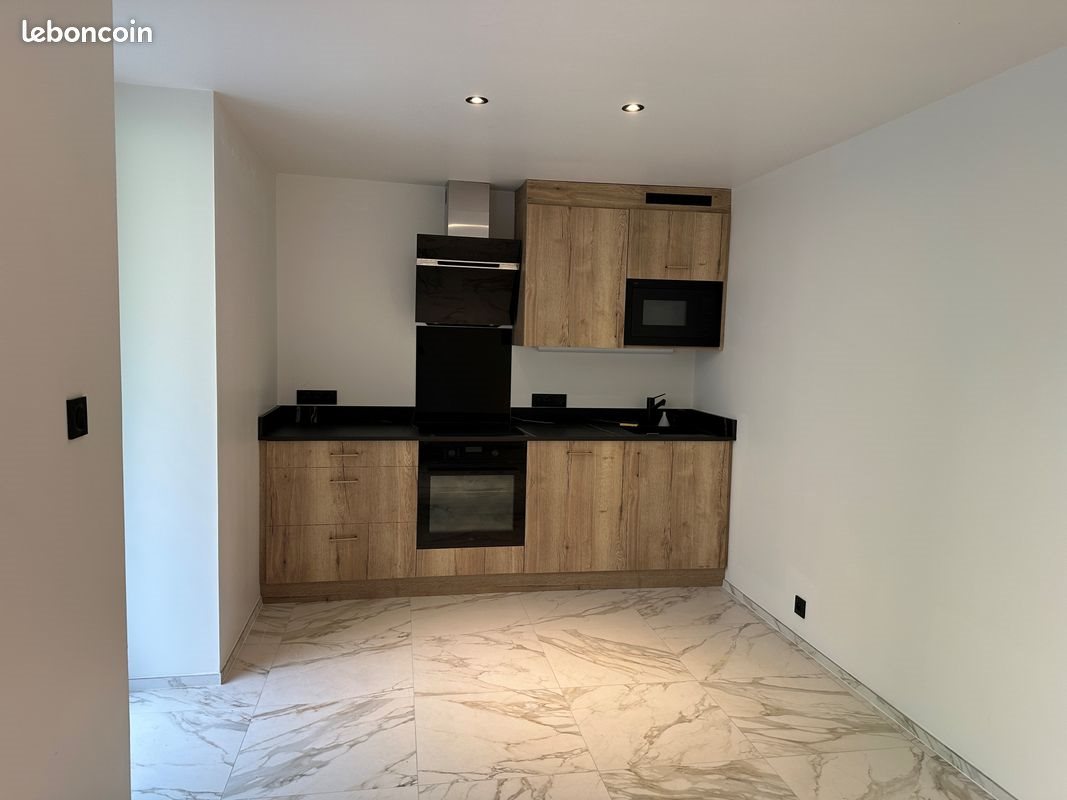 Appartement à louer, 50m², Rieupeyroux
