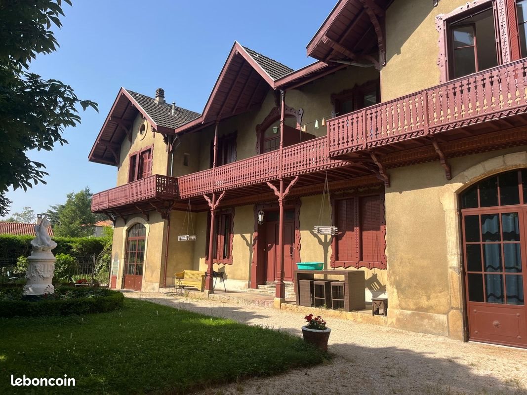 Appartement à louer, 160m², Albigny-sur-Saône