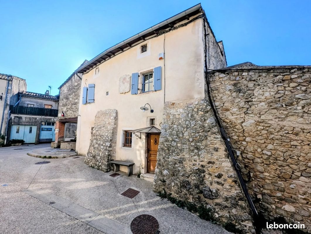Maison à vendre, 95m², Cliousclat
