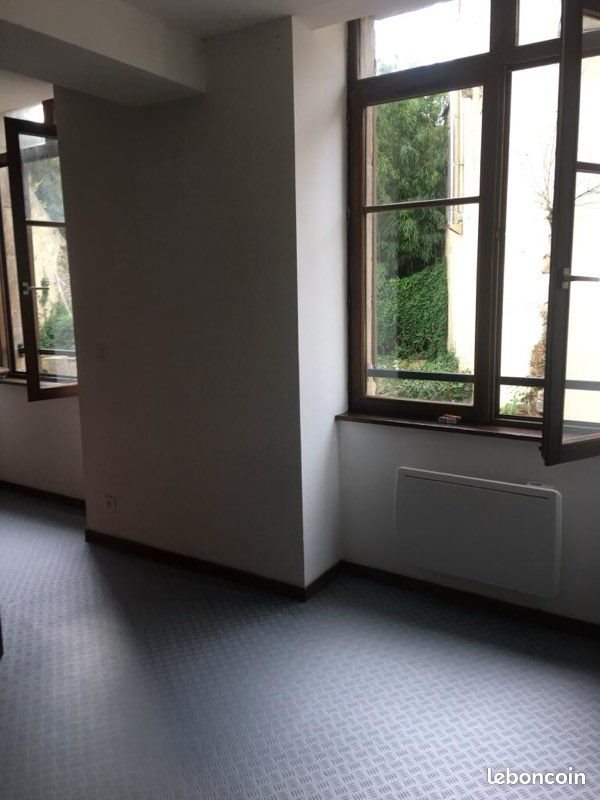 Appartement à louer, 73m², Sellières