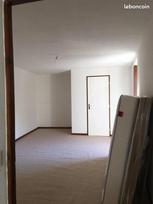 Appartement à louer, 73m², Sellières