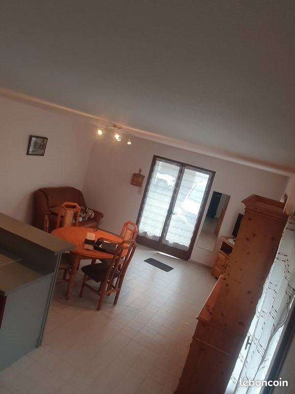 Appartement à louer, 64m², Saint-Avre
