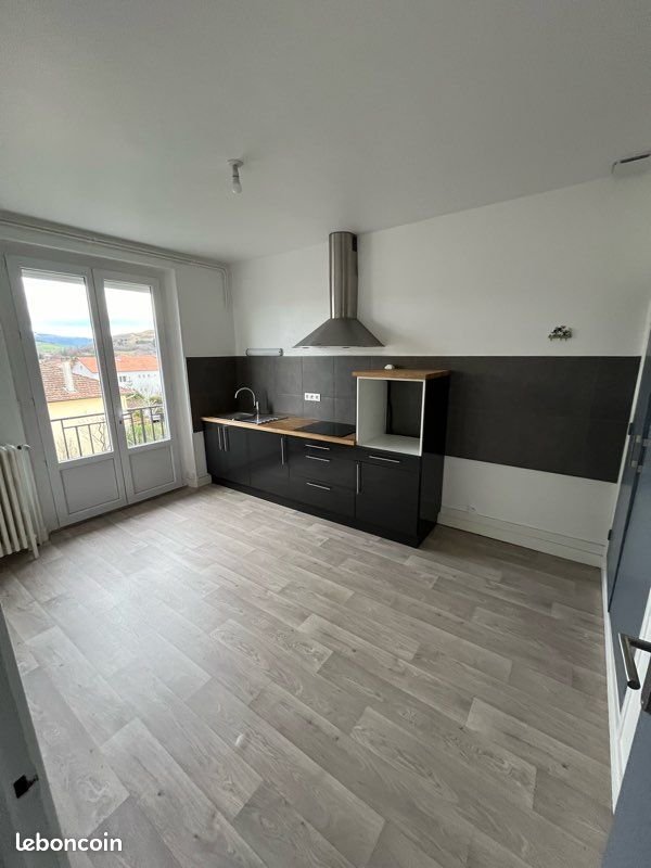 Appartement à louer, 73m², Langeac