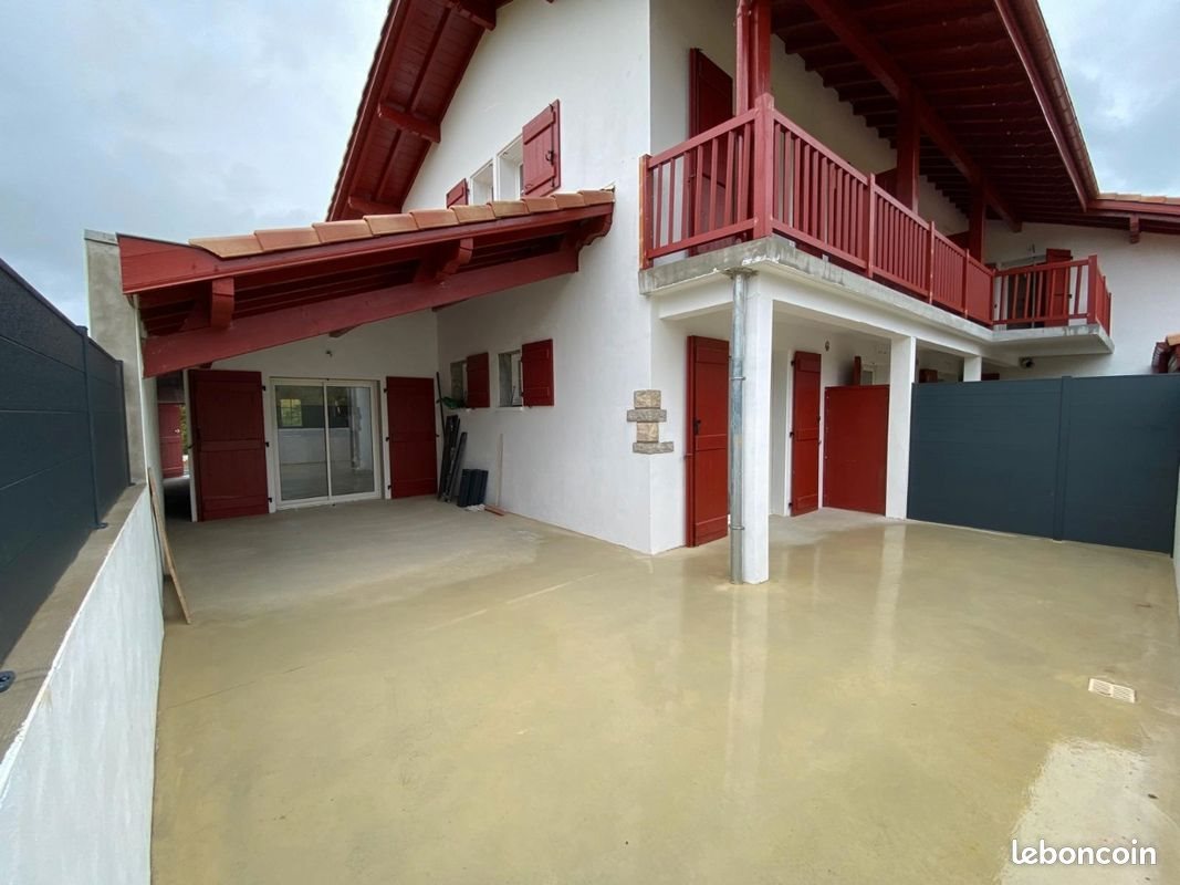 Appartement à louer, 70m², Espelette