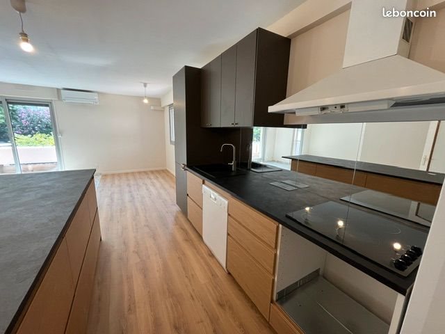 Appartement à louer, 95m², Marseille 8ème
