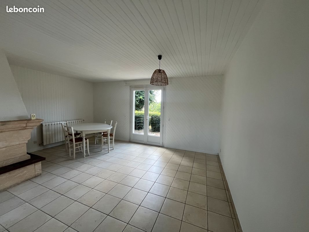 Maison à louer, 60m², Rozier-en-Donzy