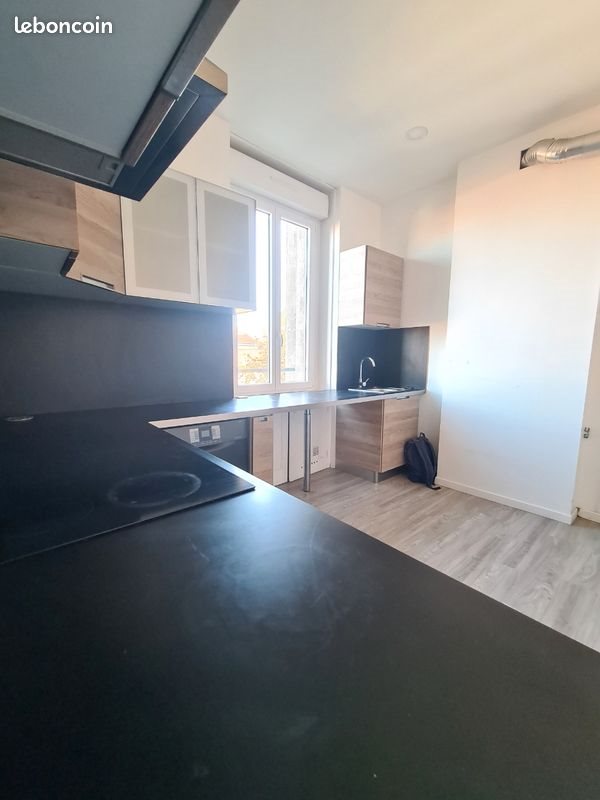 Appartement à louer, 75m², Saint-Étienne