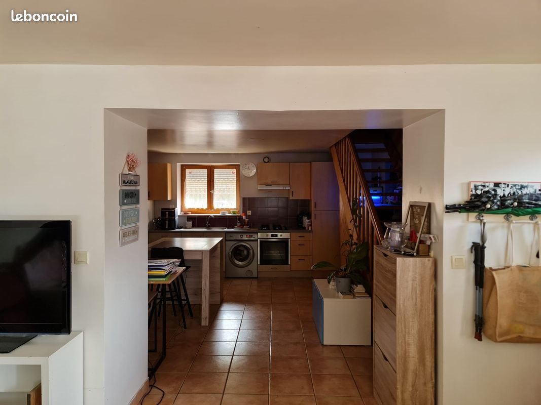 Appartement à louer, 105m², Mogneneins
