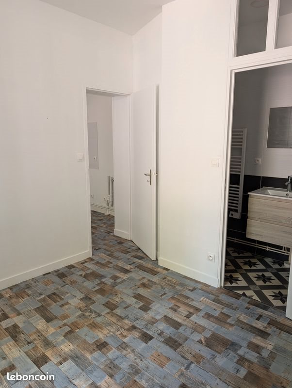 Appartement à louer, 35m², Saintes
