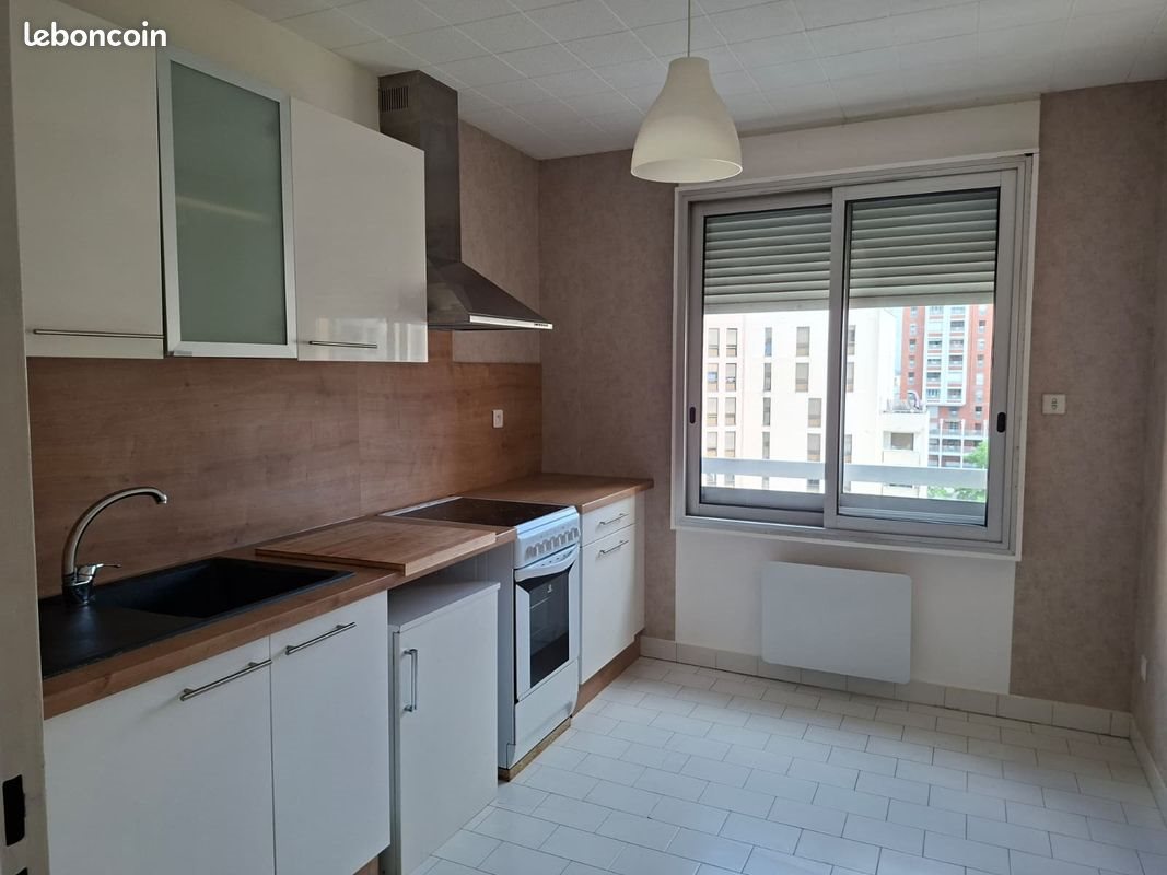 Appartement à louer, 52m², Saint-Etienne