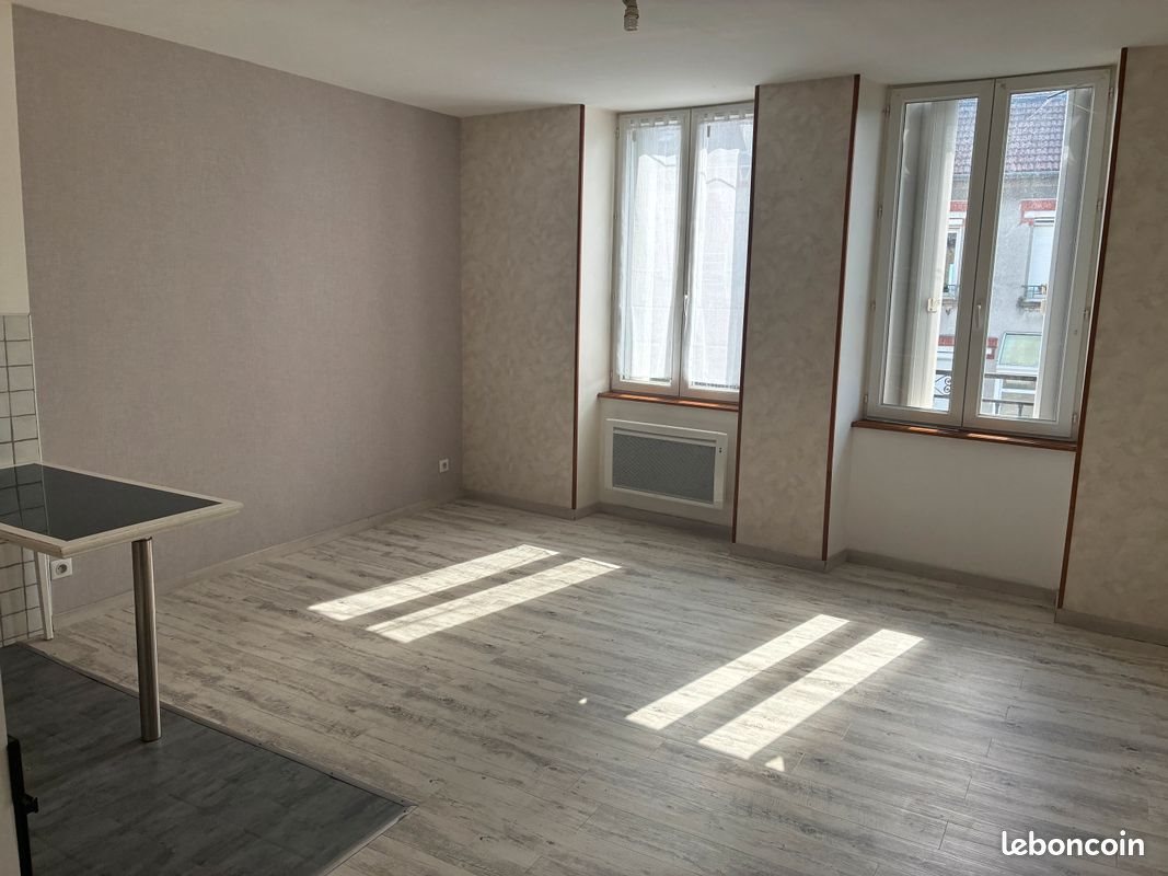 Appartement à louer, 43m², Guéret
