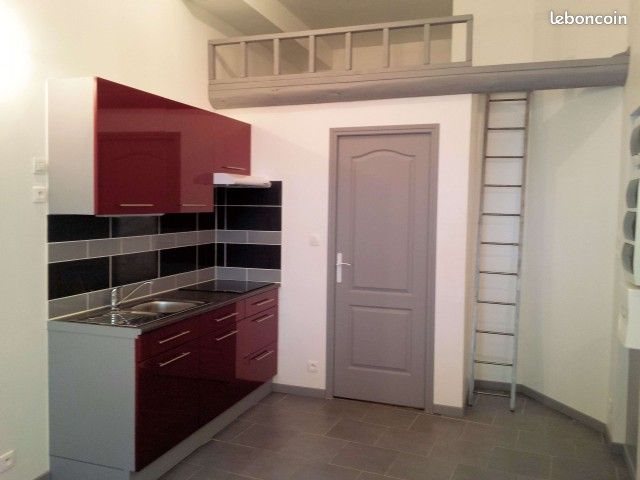 Appartement à louer, 17m², Aouste-sur-Sye