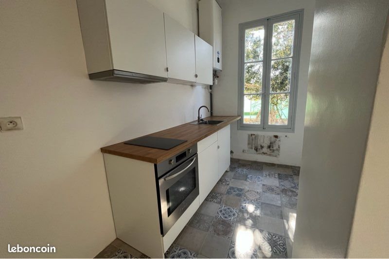 Maison à louer, 52m², Toulon