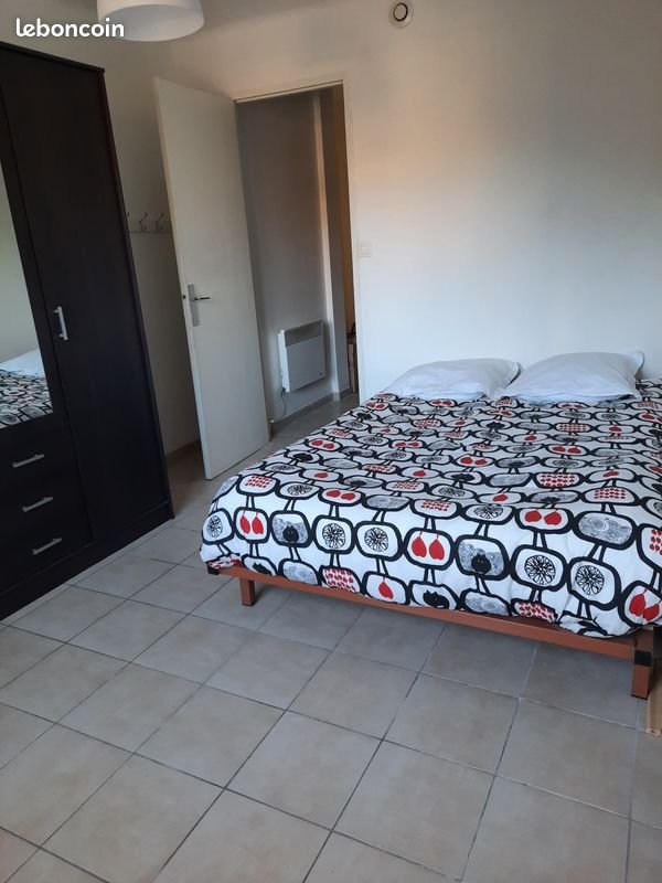 Appartement à louer, 38m², Marseille 5ème