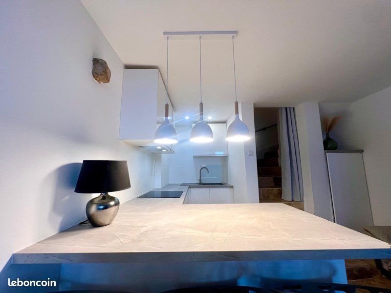 Maison à louer, 70m², Peynier