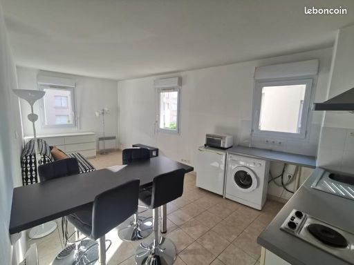 Appartement à louer, 30m², Nîmes
