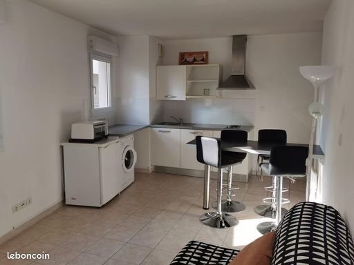 Appartement à louer, 30m², Nîmes