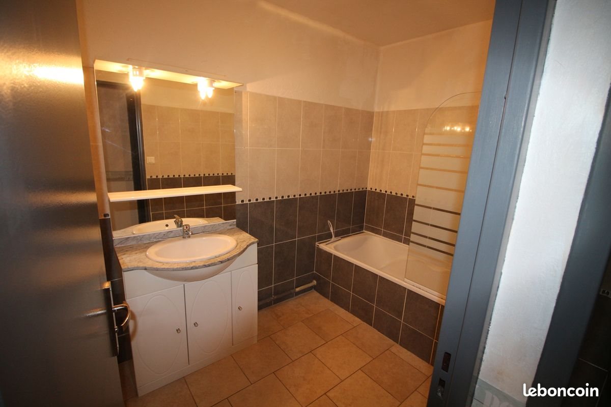 Appartement à louer, 76m², Le Pradet