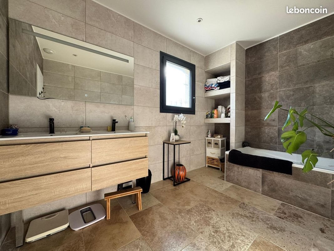 Maison à vendre, 140m², Saint-André-de-Roquepertuis
