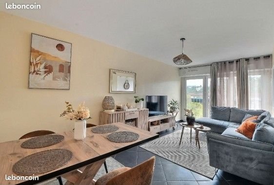 Appartement à vendre, 69m², Vénissieux