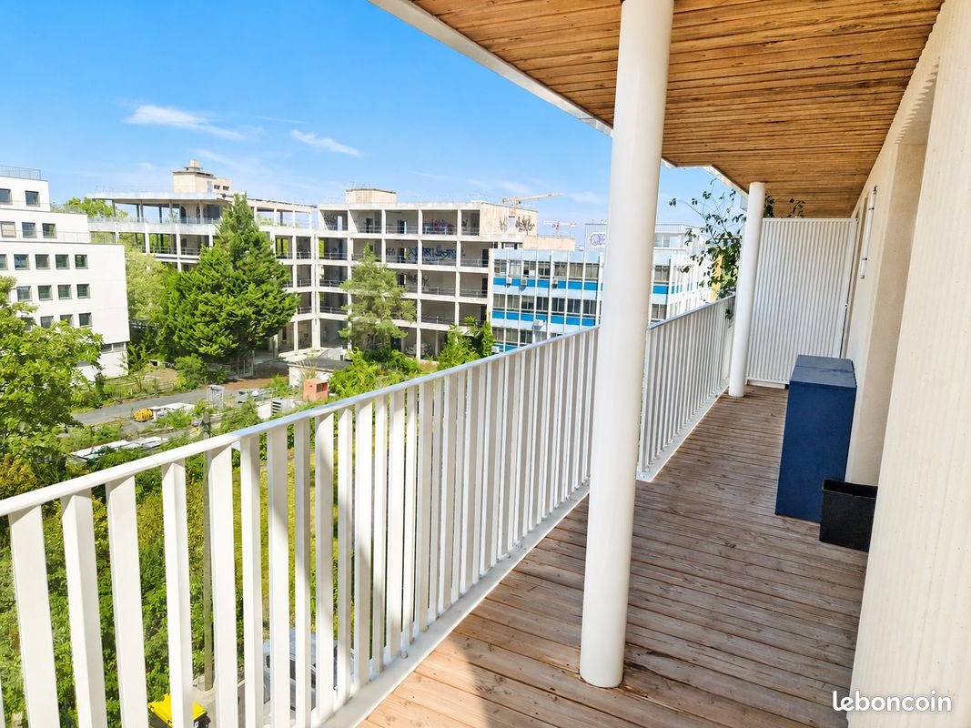 Appartement à louer, 70m², Nanterre