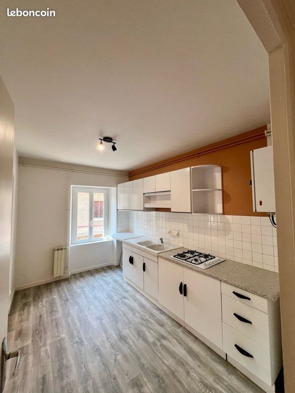 Appartement à louer, 54m², Laussonne