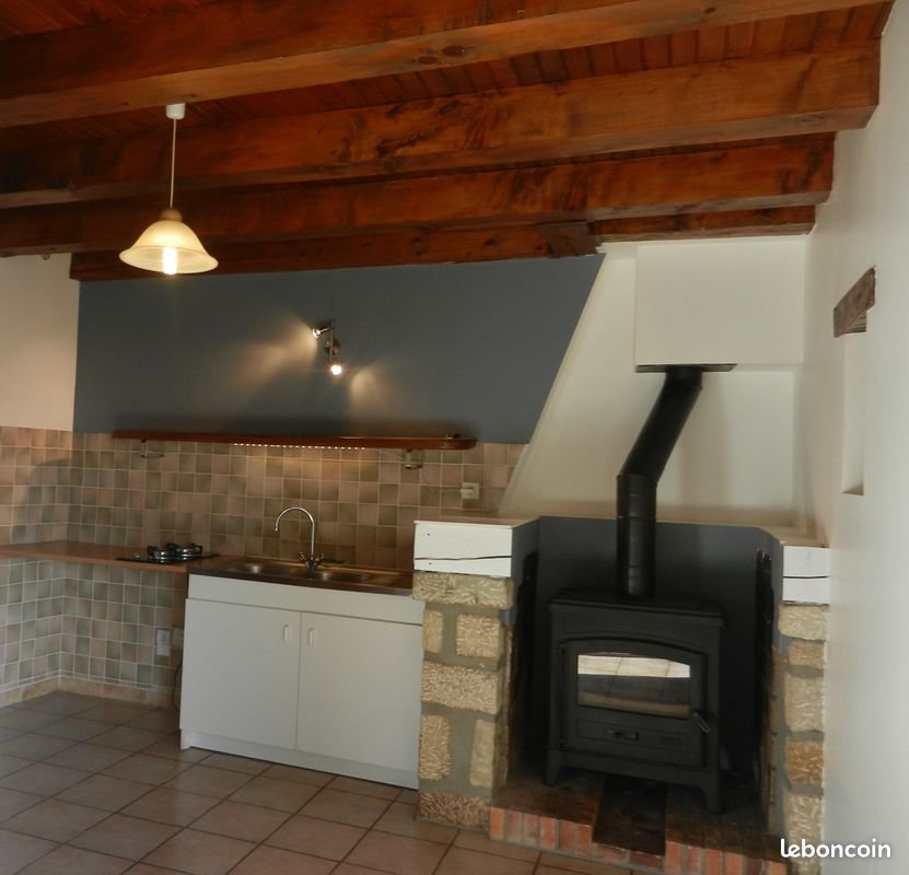 Maison à louer, 54m², Vesseaux