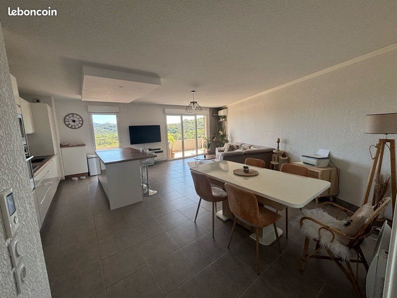 Appartement à vendre, 75m², Saint-Raphaël